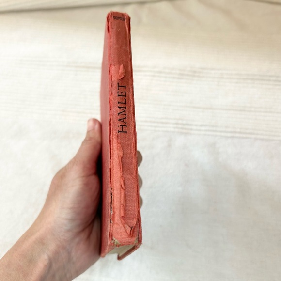 Hamlet Nelson’s School Shakespeare Antique Hardcover Playbook - Picture 4 of 16